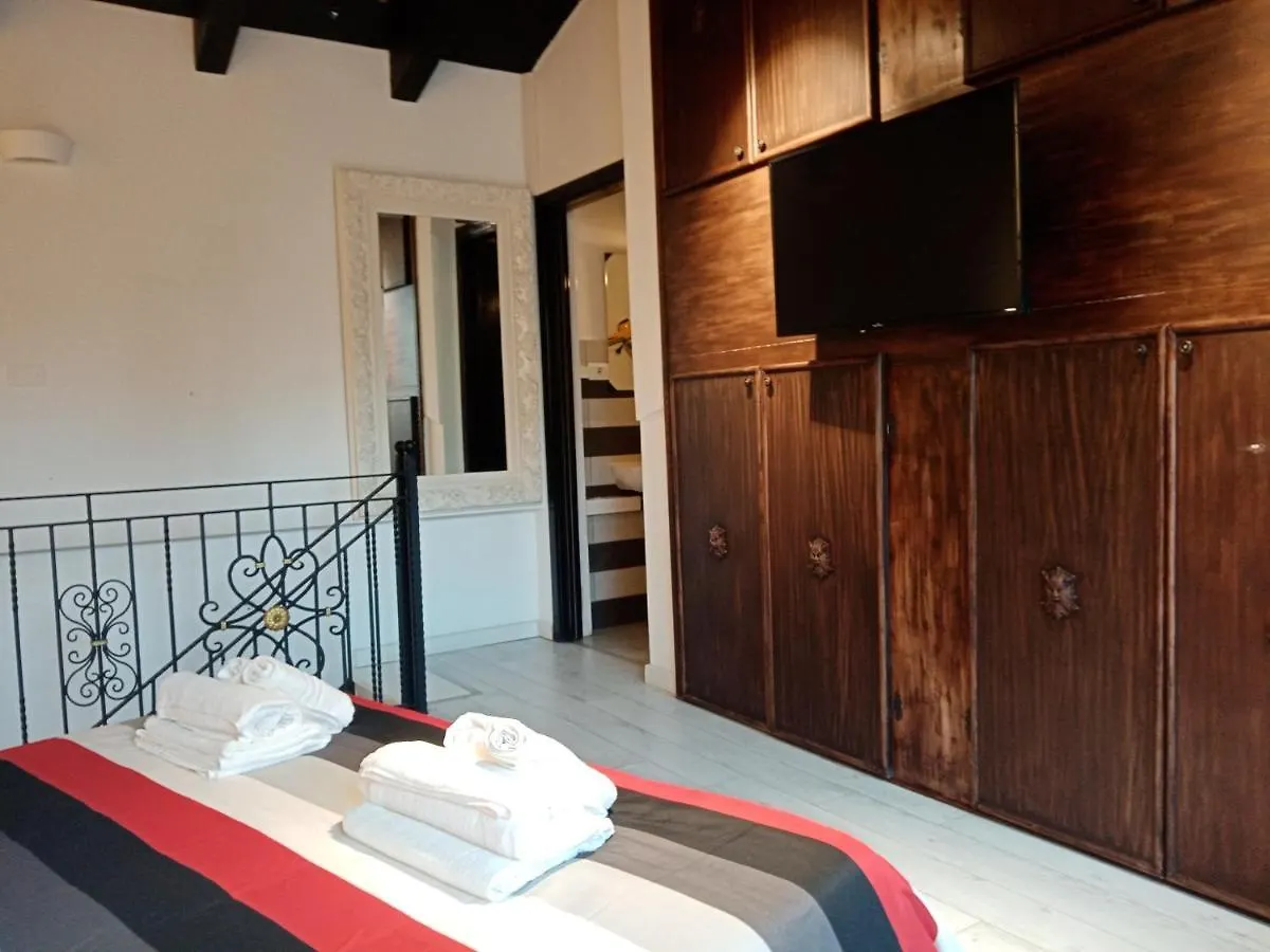 Einaudi 56 Guest House Cagliari